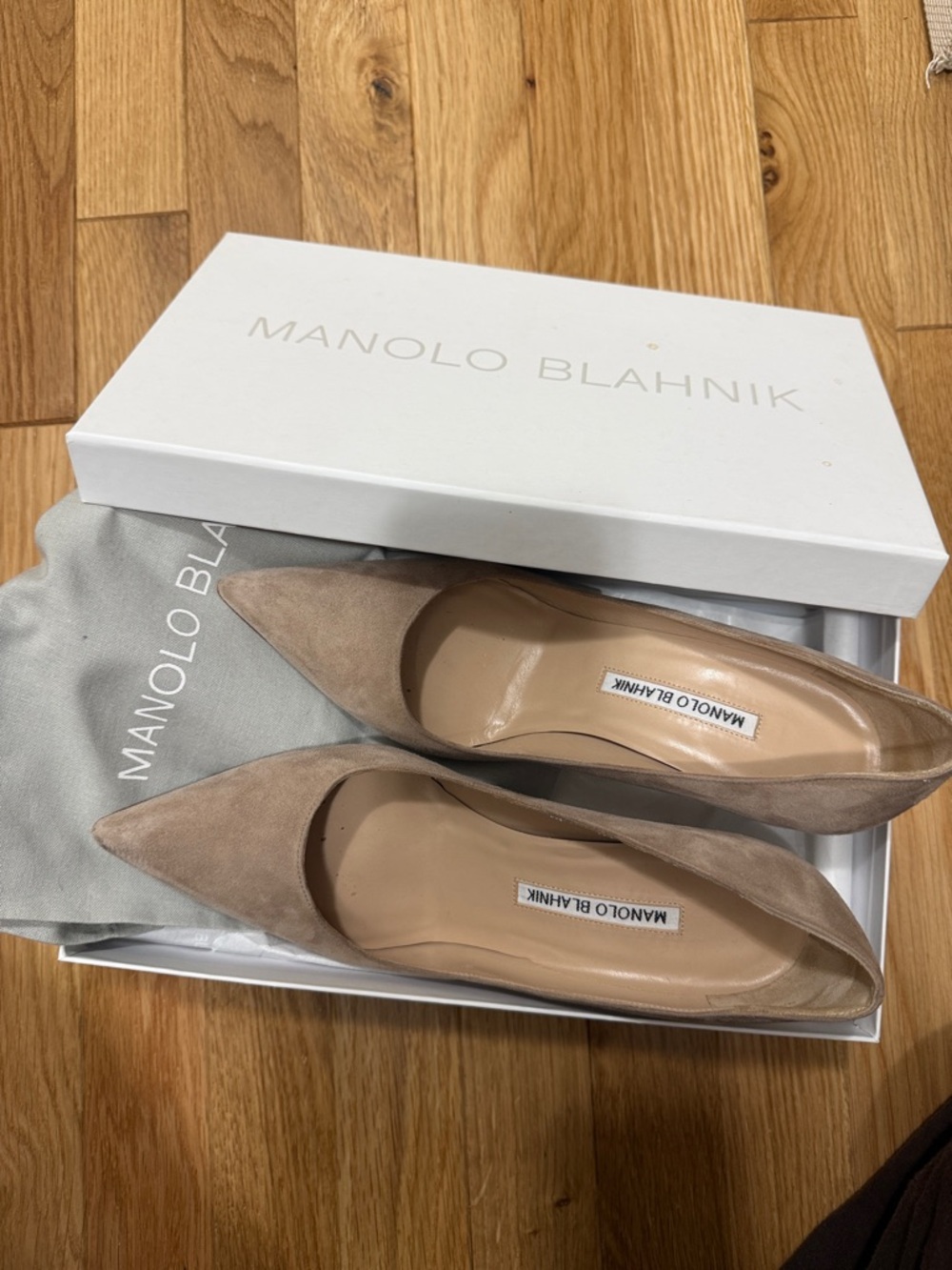 Manolo Blahnik pumps